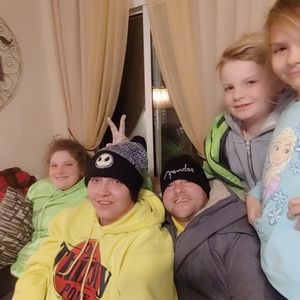 Meet your Posher, Larry